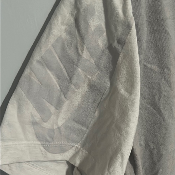 Nike Gray Short Sleeve Tee Athletic Casual - Picture 4 of 5